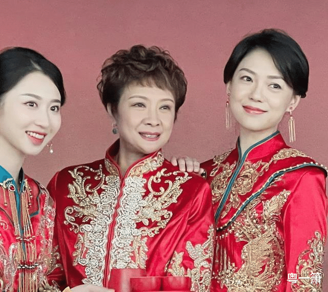 丁玲|47岁的“香兰”丁玲青春不老,康家的“新康婶”时代仍未来临