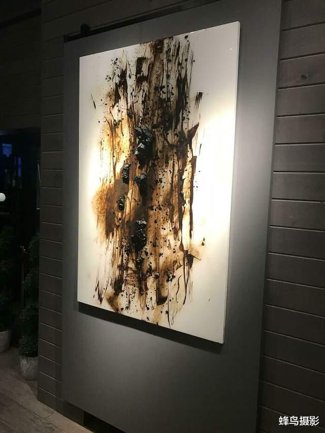 40个国外的奇葩设计，公厕小便池带盖，马桶对着坐，电梯要自己走