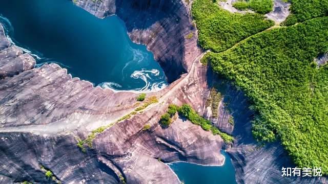 |夏日旅行计划！中国值得去的10个小众旅行地，人间秘境，太美了！