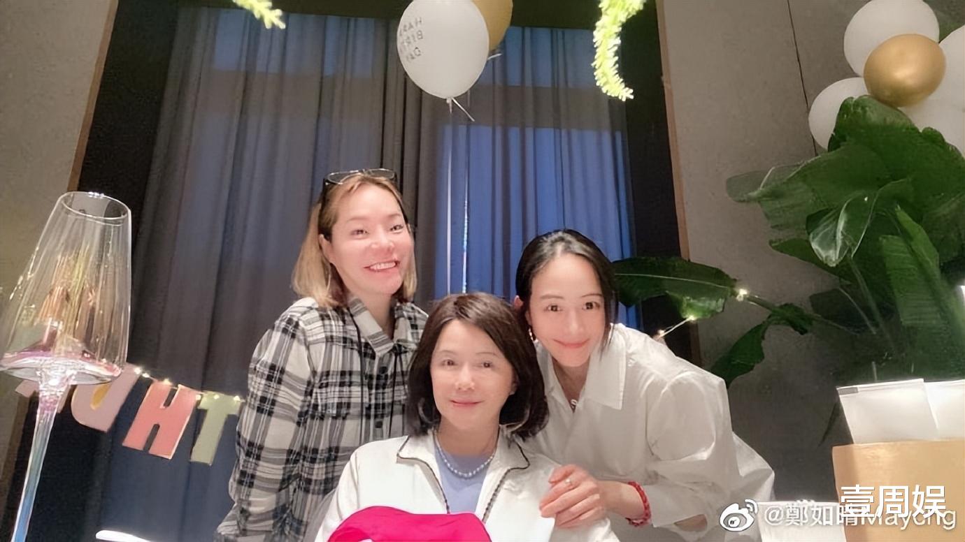 张钧甯|张钧甯40岁生日,母亲从台北飞青岛为她庆生,自称千里寻女记!