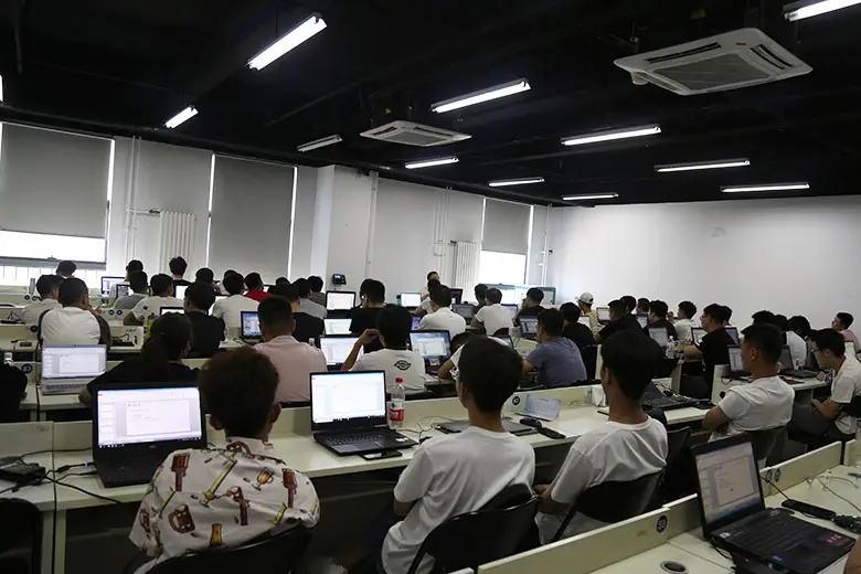 培训机构|现在的IT培训机构那么多，真的靠谱吗？学完后找工作难吗？