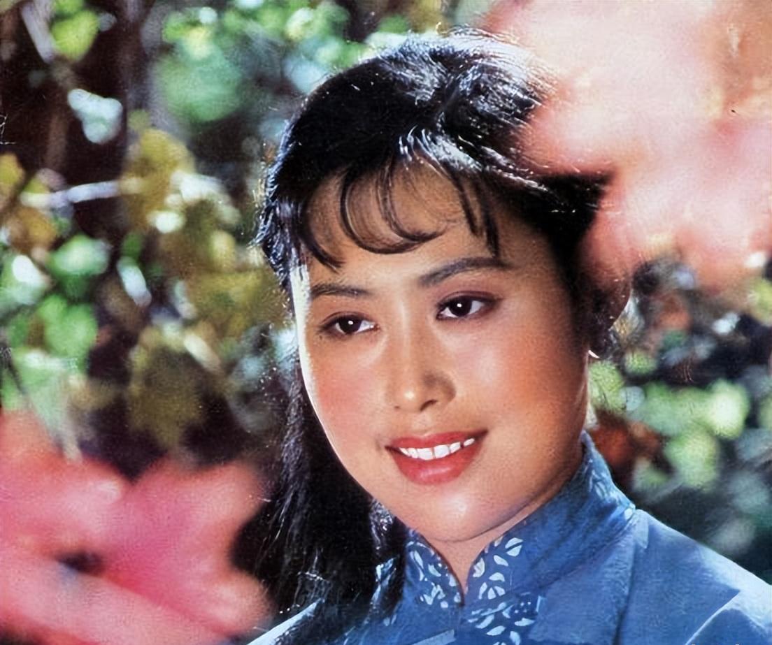 周延|陈亮声逝世,遗孀斯琴高娃含泪追忆亡夫:最爱我的那个人去了天堂