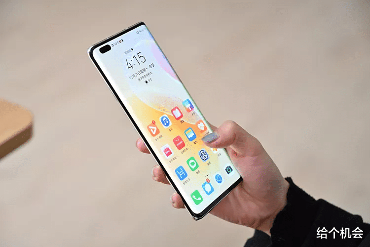 |曲面屏已成安卓标配,苹果却还用直屏,背后有何隐情?