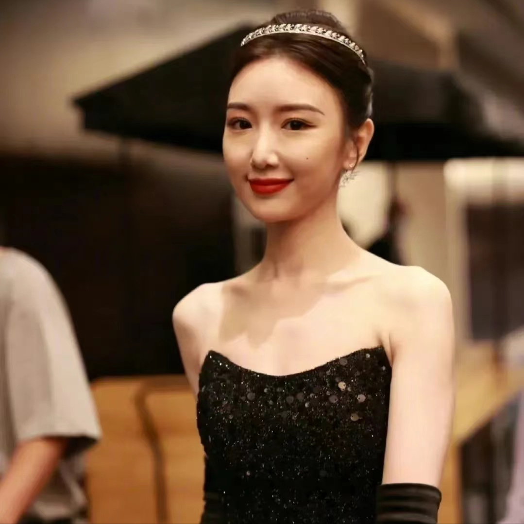 毛晓彤|毛晓彤近照医美脸明显,鼻梁奇怪,网友:姐姐怎么想不开