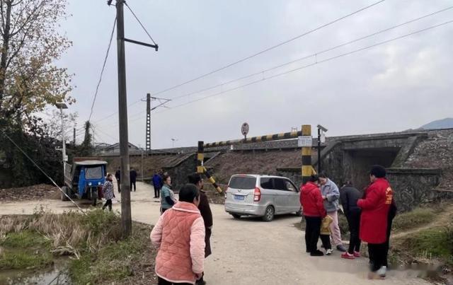 胡鑫宇失踪最关键的几点,关键的16分钟、关键地点后门以及停车场