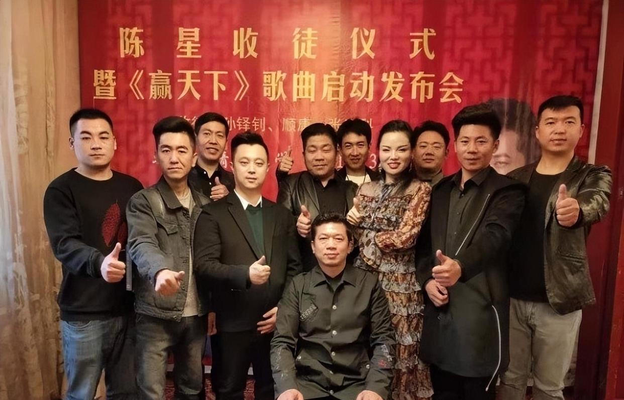 陈星|25年前，凭借一曲《流浪歌》红遍大江南北的陈星，现在怎么样了？