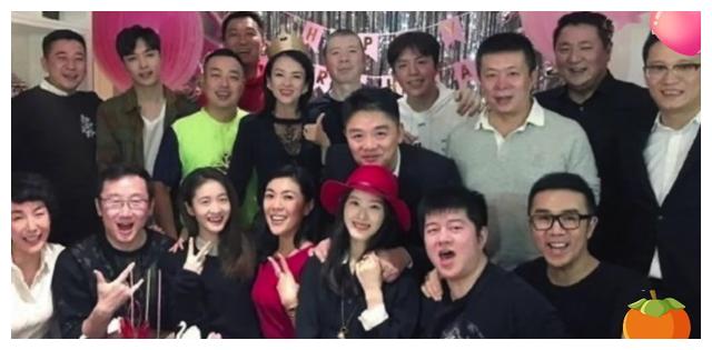 章泽天|章泽天的爽文人生,忍辱负重不离婚,换来28岁1880亿身家