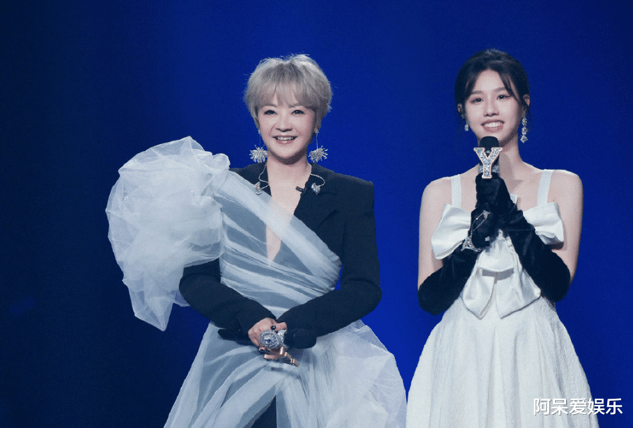 马嘉祺|《我们的歌4》黑马夺冠，三组实力派成陪跑，两大流量担当意难平