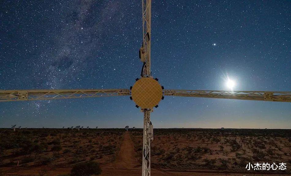 神秘宇宙信号闪了千分之一秒 科学家定位到它的坐标!