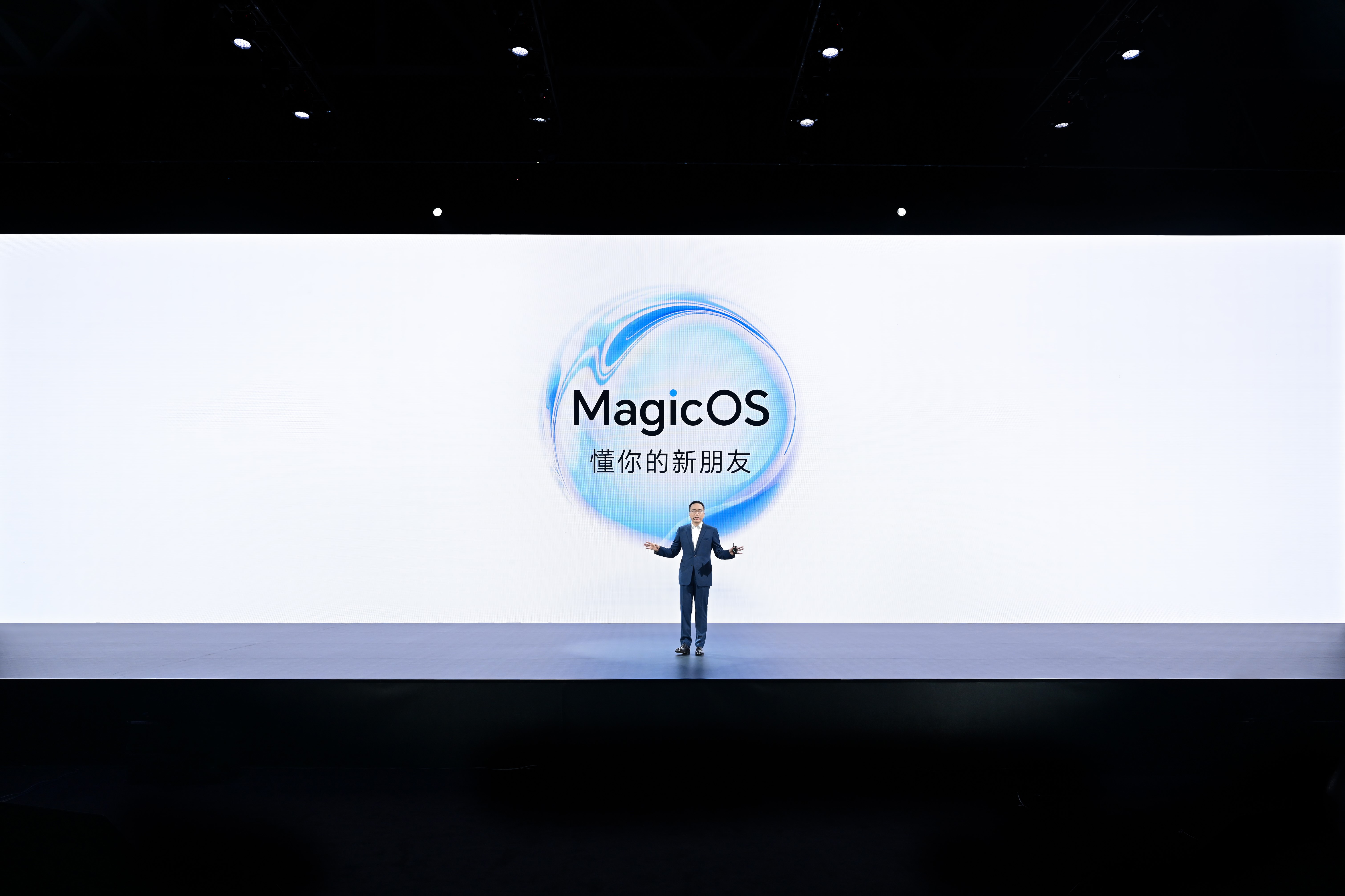 荣耀MagicOS 7.0登场：四大“根技术”，构筑生态基底