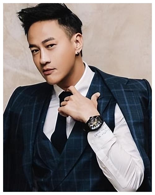 《风云》请何润东演步惊云，可因角色形象太丑被拒，只能翻倍片酬