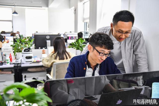 |领导讨厌下属说的3句话,千万别成为口头禅,影响职业发展