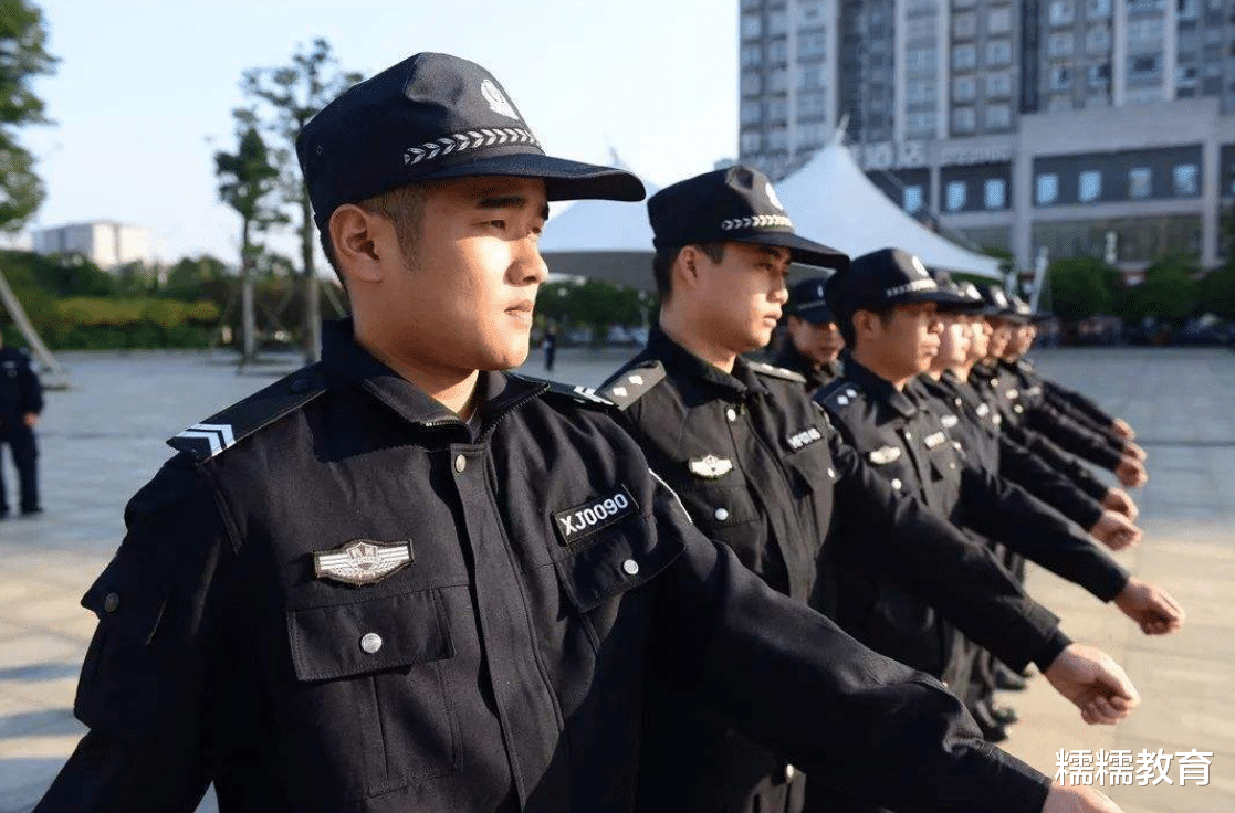 辅警|毕业生的好消息，“年薪制”辅警开始招聘，到期后可考正式编制