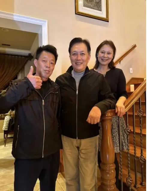 唐国强女儿唐莉:母亲早逝,父亲再婚,我的亲情有泪眼 - 娱乐资讯(主打