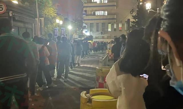 求职|上海大学生当下现状被曝，封校、隔离，还需等待下一轮的招聘！