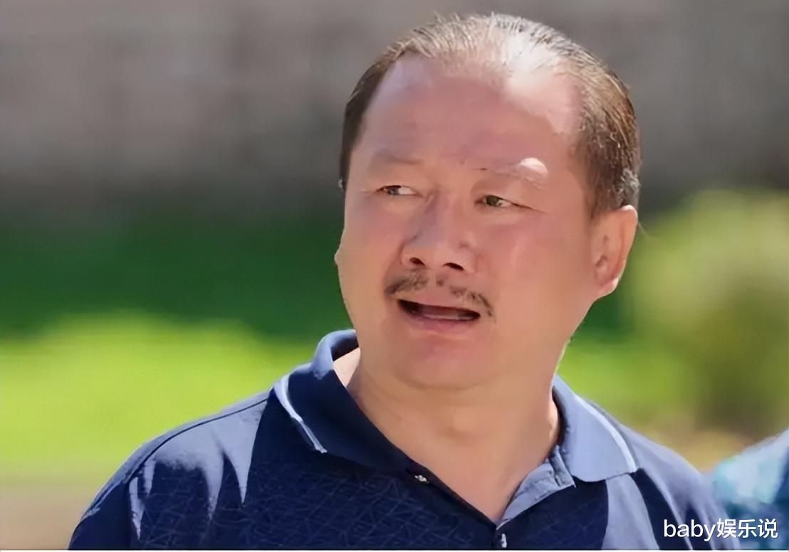 唐鉴军|“赵本山接班人”唐鉴军：走红后拒绝抛弃不孕妻子，如今苦尽甘来