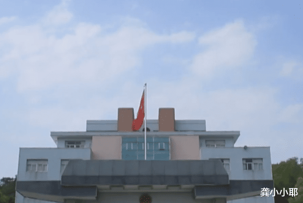 回顾:2016年男子街边拍下夫妻争执,发到网络引发热议后,收到法院传票