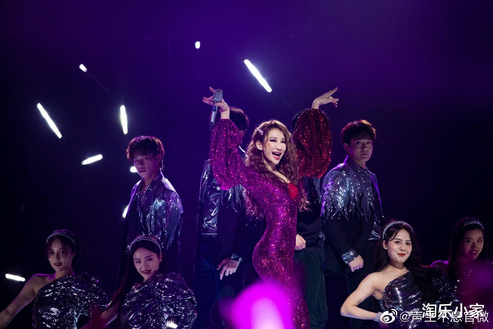 薛芷伦|声生不息:李玟闪亮装登场晒曲线美,浓妆出事和薛芷伦撞样?