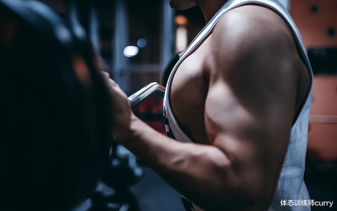 |肩部训练的4大“禁忌”，一文告诉你，助你练出“虎头肩”
