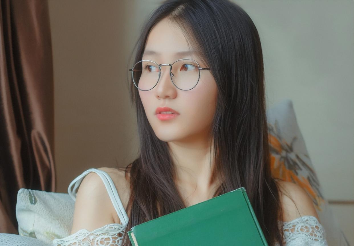 招聘|华为暂缓校招,近千名大学生茫然无措,他们毕业后该何去何从