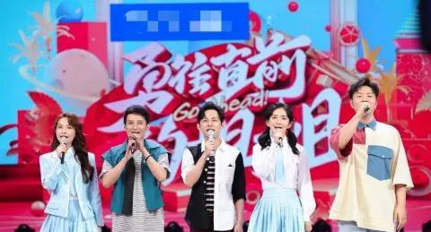 谢娜|谢娜还真是女顶流,连着上三天热搜,各个内容还都不一样