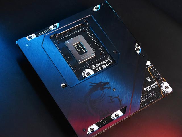 主板|瞧瞧微星的堆料力作！微星MEG Z690 ACE战神主板体验评测