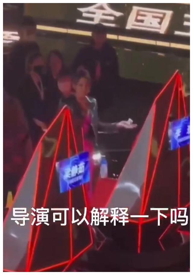 Angelababy|中国好声音被疑有黑幕！李玟现场发飙质问导演，情绪激动愤然离席
