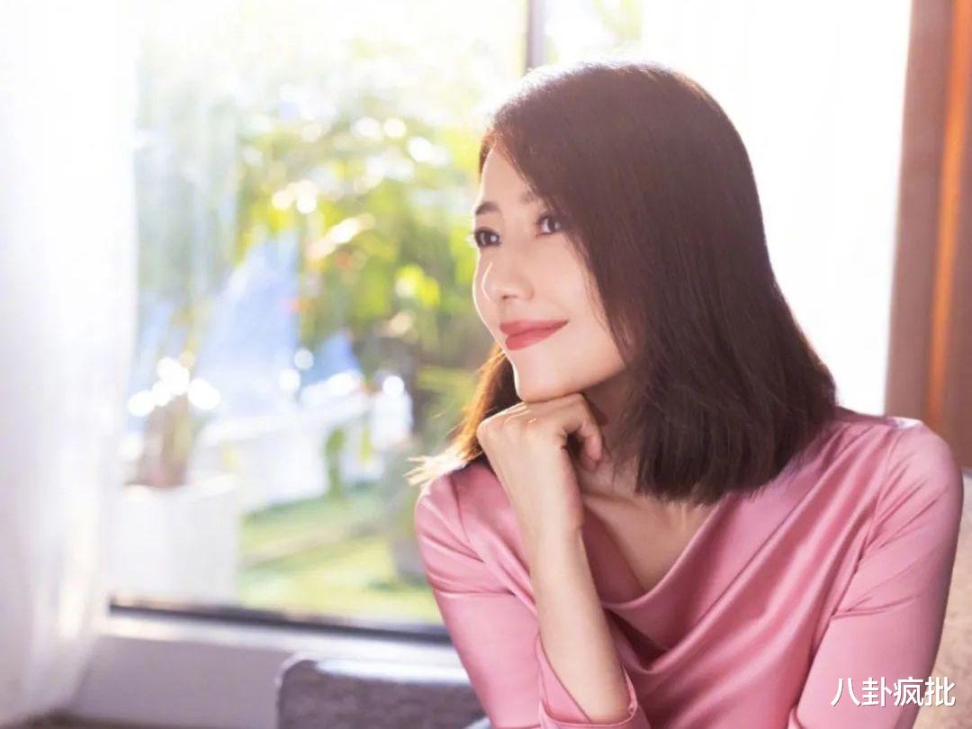 明星素颜|王一博被监控?杨洋不当偶像?冯绍峰打工?杨紫合作婚姻?