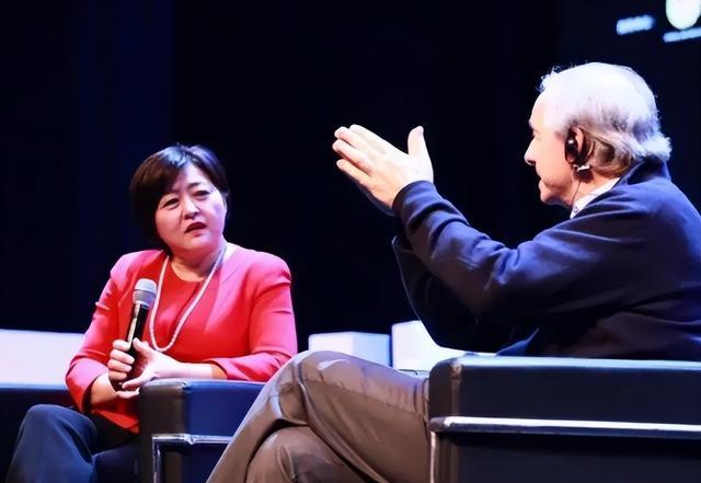 软件|投资了刘强东、丁磊的“大佬”，却在小区内求购牛奶、面包