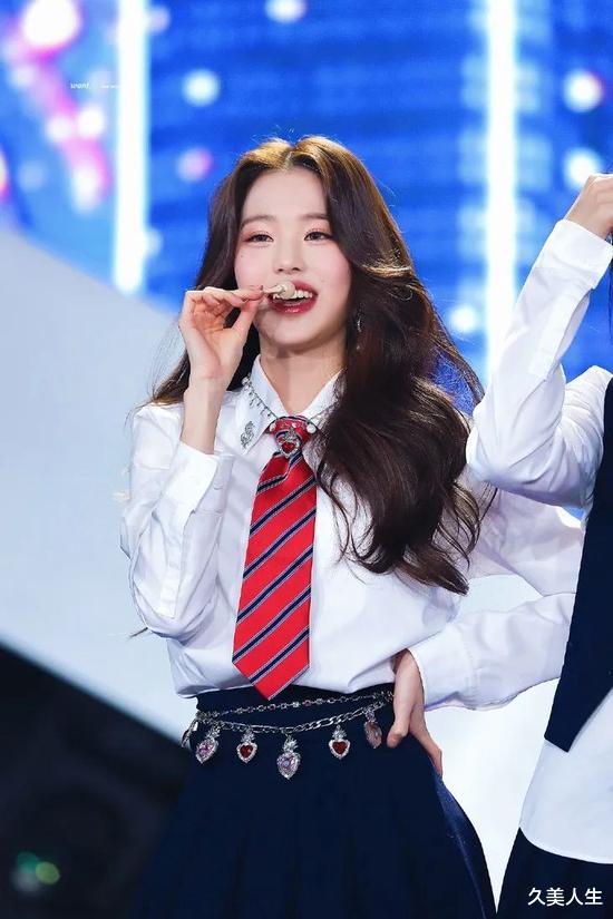 王心凌|下周穿什么 | 成功把粉丝都熬老的王心凌，有秘诀吗？