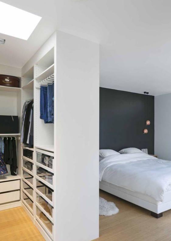 一字型衣柜无法满足收纳需求,这次换成步入式,抵得上一个衣帽间