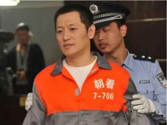 殷桃|身陷“包养门”，前夫被判入狱，“人间水蜜桃”的反击，狠吗？