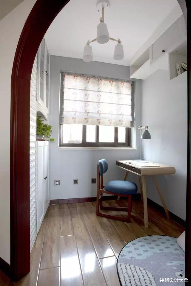 140平美式新房完工,邻居来参观完后,疯狂带人来参观我家阳台!