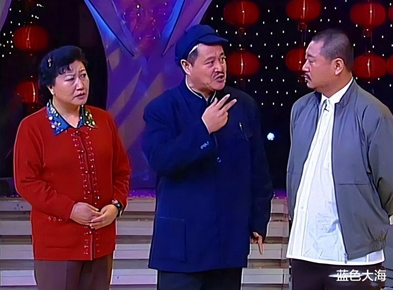 高秀敏|高秀敏女儿李萱:母亲至死未与赵本山和解,继父回原配身边生活