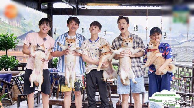 周深|《向往的生活》成员被拍，何炅细节戳人，网友：张艺兴对妹妹太好