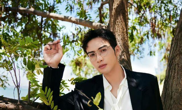 张彬彬|张彬彬离开嘉行人走茶凉，祝福杨幂没有回复，新剧开播前同事静默