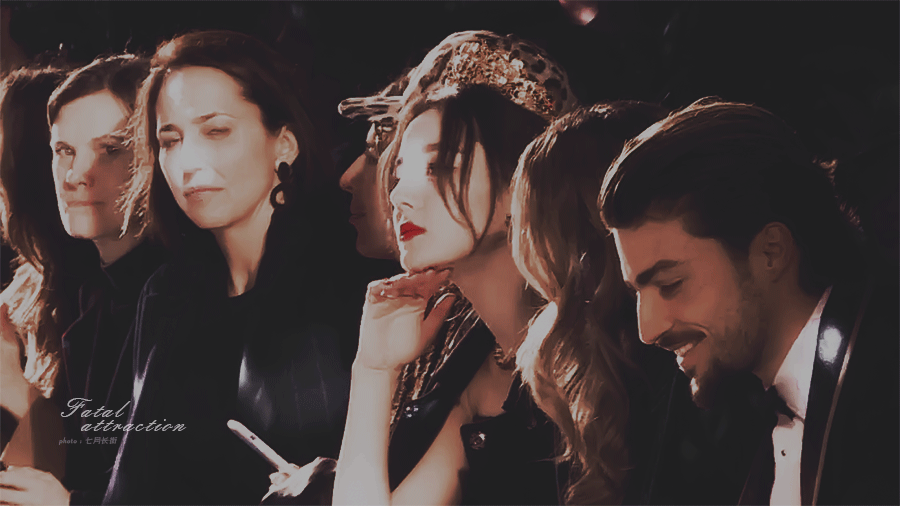 生图|小肚腩，痘痘肌，法令纹，显壮硕，明星的生图，是另一种人间真实