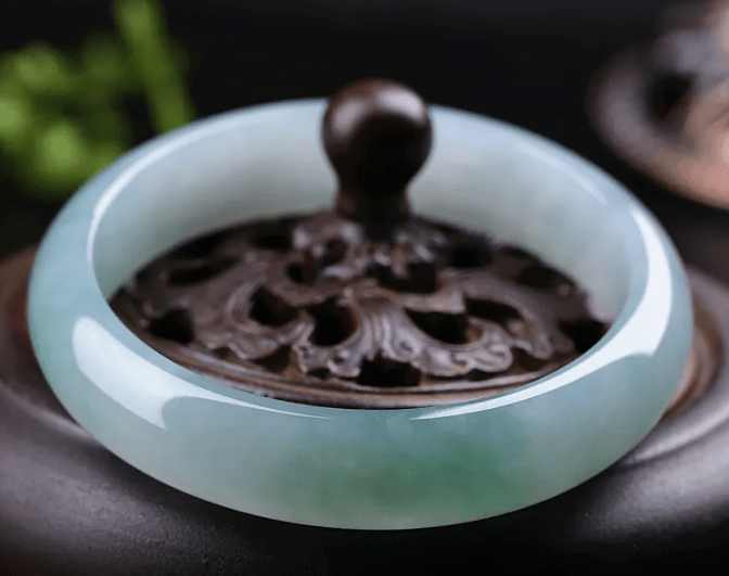 钱币|什么样的翡翠能起胶？快看看你的翡翠有没有