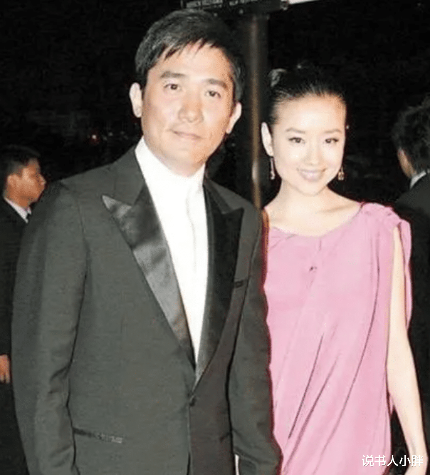 董洁|潘粤明和董洁离婚8年，她带儿子苦度光阴，他摆脱抑郁收获真爱