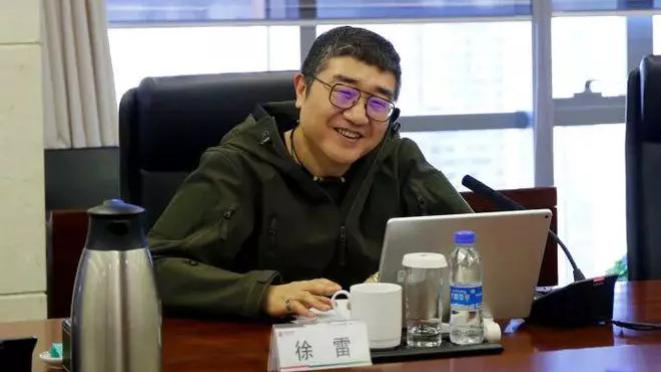 徐雷|京东CEO徐雷：以前老板拍桌子，能管一年，现在95后年轻人不好管