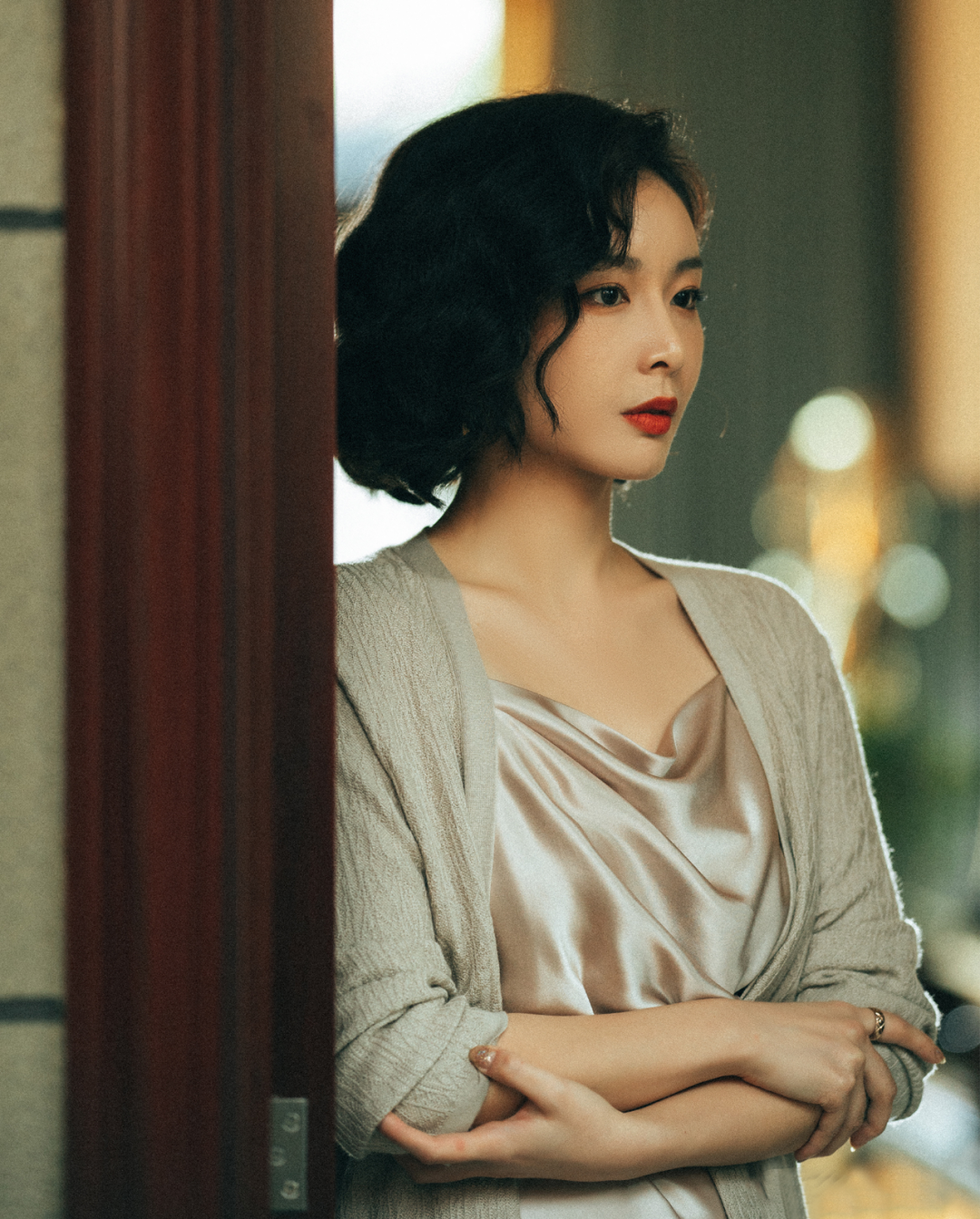 狂飙|超百万的铂金包、警察一身上十万,《狂飙》你是反黑剧么?