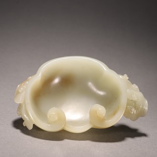 和田玉籽料|清代 和田玉籽料灵芝纹如意笔洗。