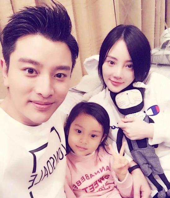 李小璐|李小璐改行了，做网红直播，一场直播，打赏礼物收入85.1万元