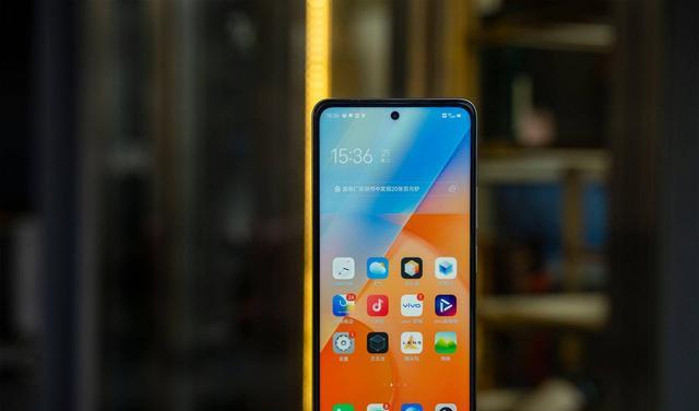 液晶显示器|iQOO力争性价比，满血铁三角+LCD护眼屏+大电池，仅1599元