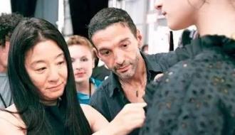 设计师|王薇薇:72岁身家过亿,皮肤白皙身材如少女,跟小男友相爱7年