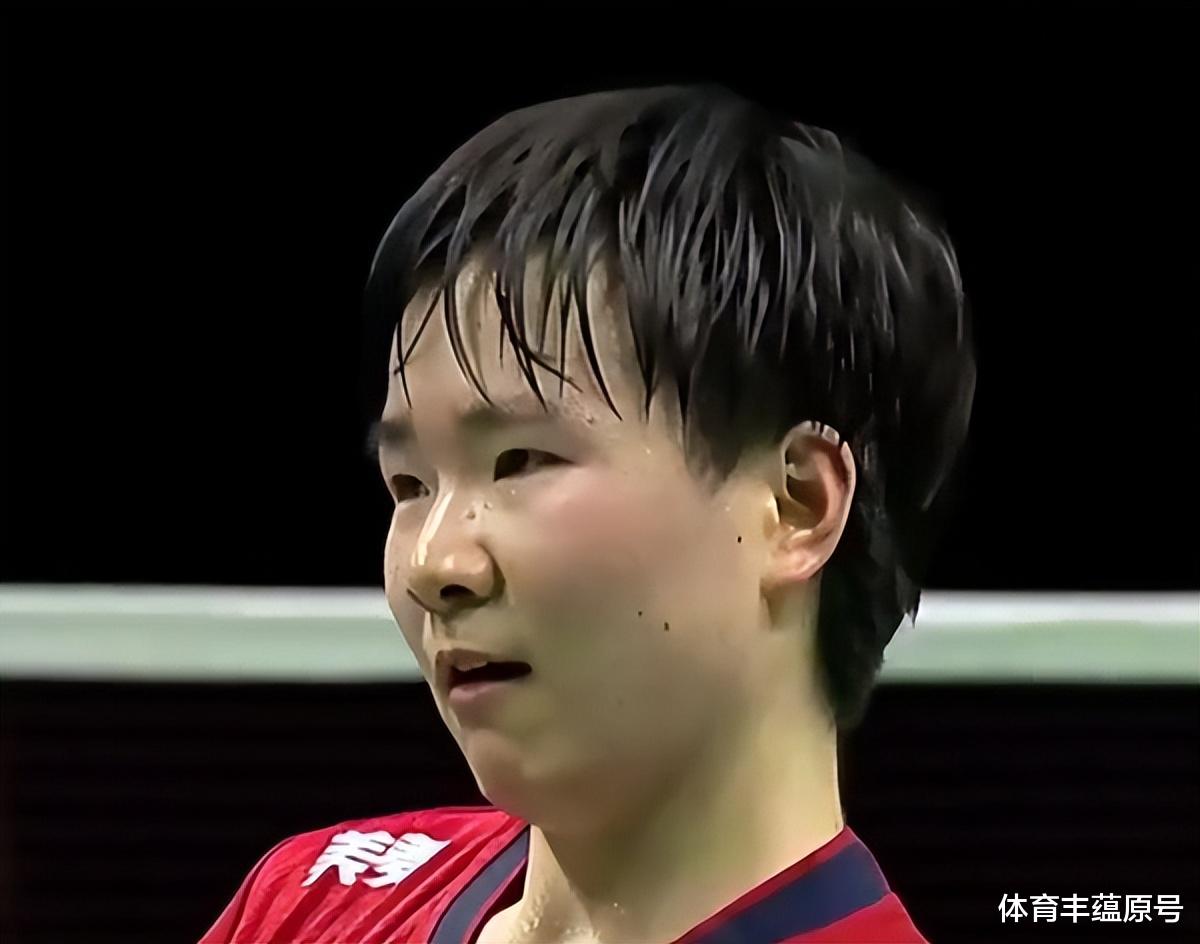 何冰娇|尤伯杯上演昨日重现：中国一姐面临复仇考验，何冰娇决定比赛走向