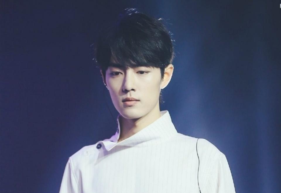 肖战|肖战“新饼”浮出水面，《醒来》爆料拟邀肖战为男主，搭档毛晓彤