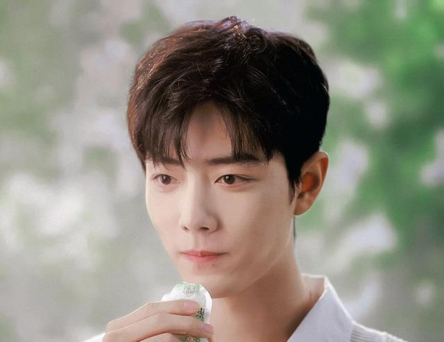 肖战|关于肖战的两个好消息：收获新伙伴，老朋友将有一场直播发布会