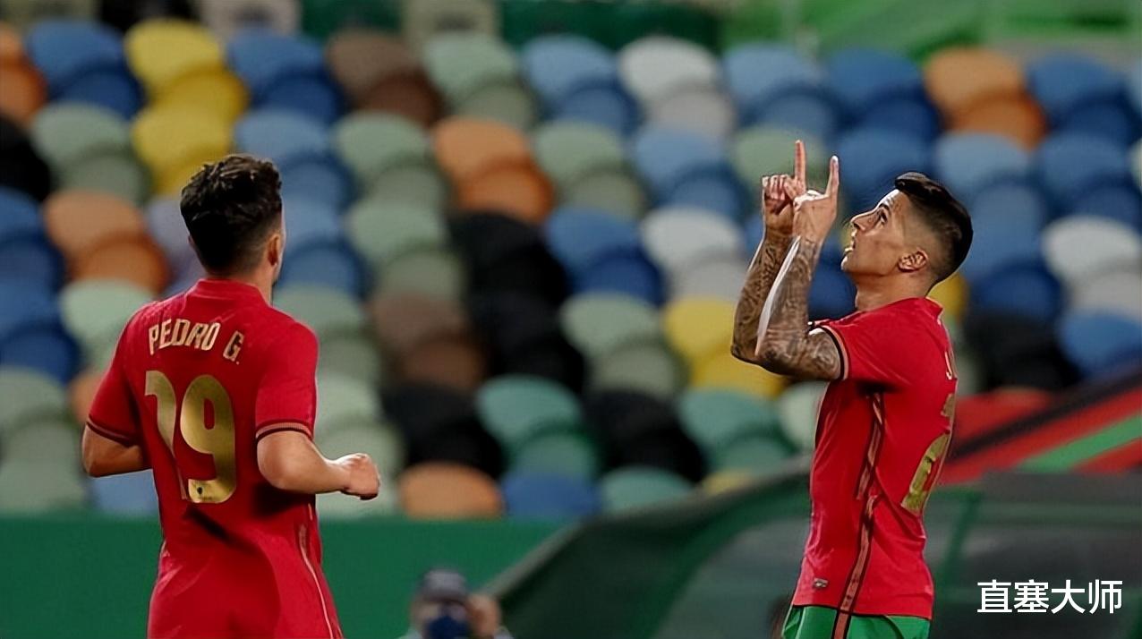 葡萄牙队|2铁卫归位！葡萄牙队决战FIFA第67，首发11人美如画，近乎晋级
