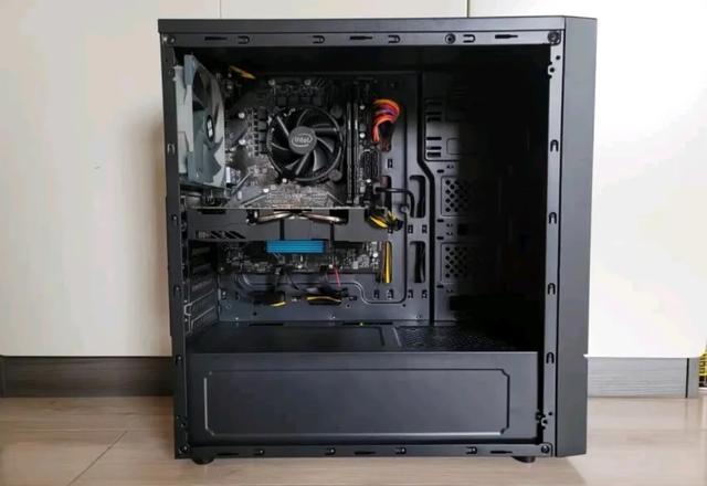 英特尔|为什么在网上上买机箱不推荐买整机，而是建议自己配？